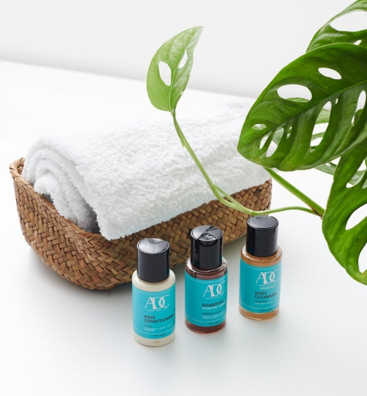 Set Cortesia Yacht-Hotel Luxury e Sport